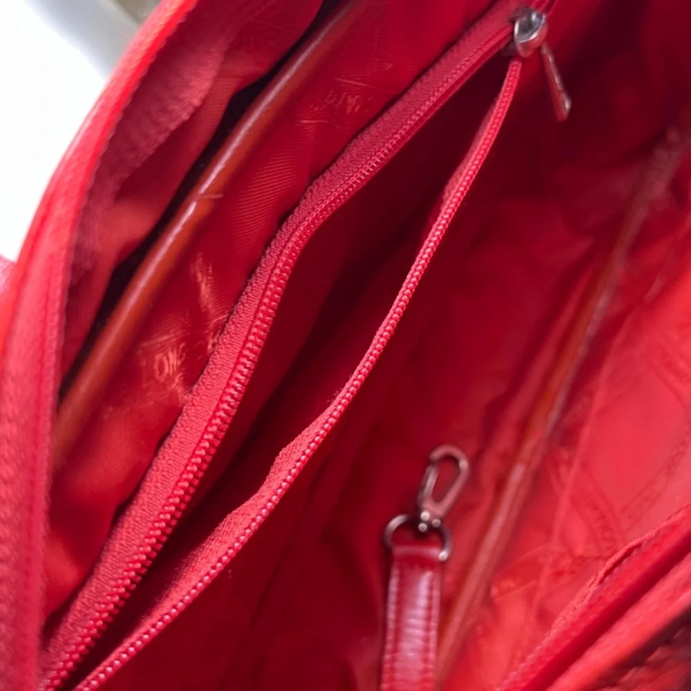Longchamp handbag - Striking orange pebbled leather. - Picture 4 of 9